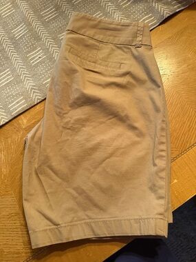 J. Crew Tan Chino Shorts Size 6
